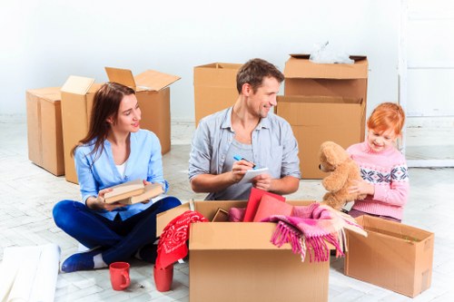 Planning and loading a moving truck in Andstorage efficiently